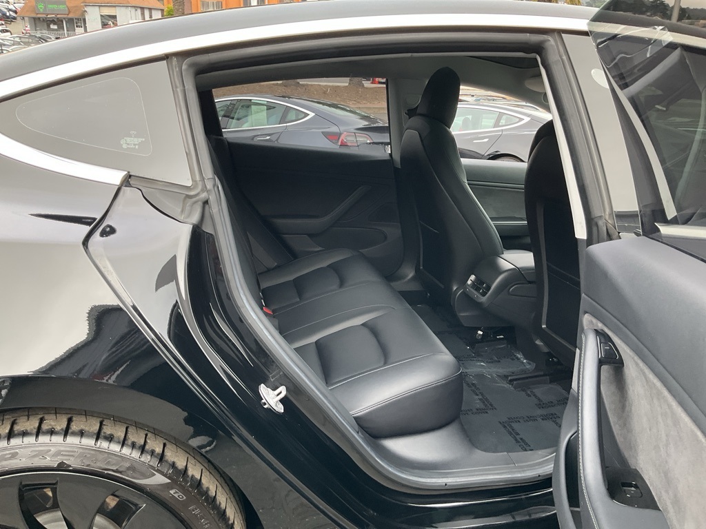 2018 Tesla Model 3 Long Range photo 38