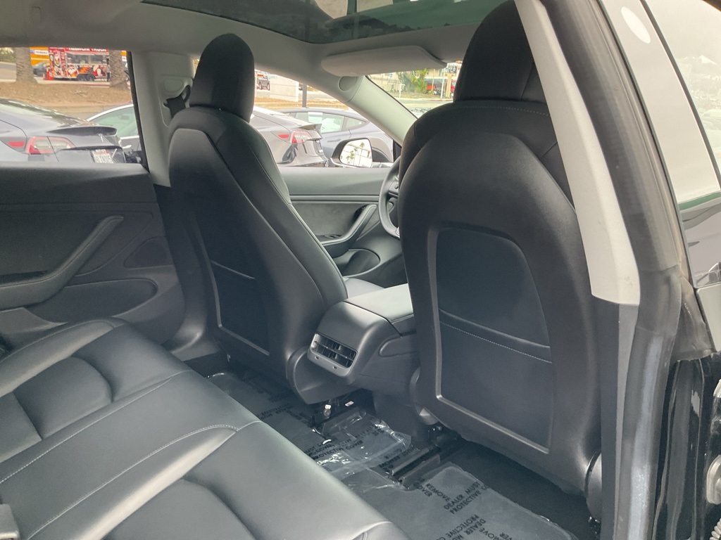 2018 Tesla Model 3 Long Range photo 39