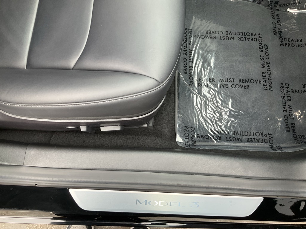 2018 Tesla Model 3 Long Range photo 50