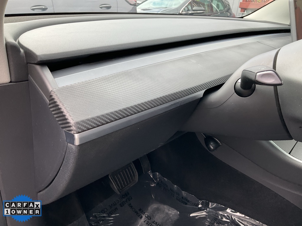 2020 Tesla Model 3 Standard Range Plus photo 15