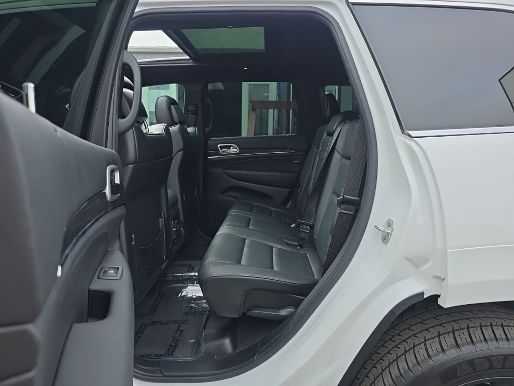 2016 Jeep Grand Cherokee High Altitude photo 4