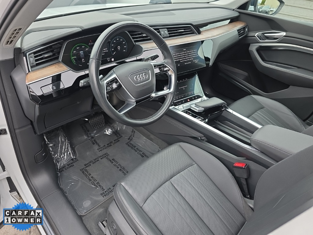 2020 Audi e-tron Sportback Premium Plus photo 5