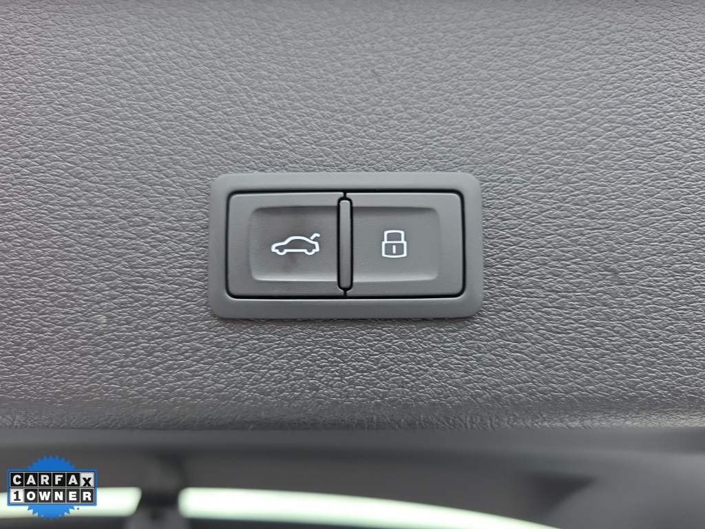 2020 Audi e-tron Sportback Premium Plus photo 9