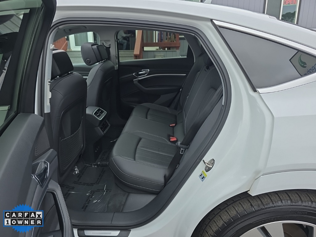 2020 Audi e-tron Sportback Premium Plus photo 20