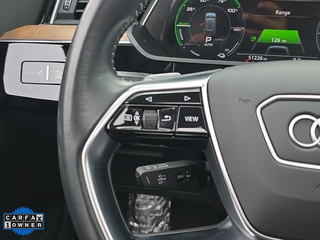2020 Audi e-tron Sportback Premium Plus photo 32