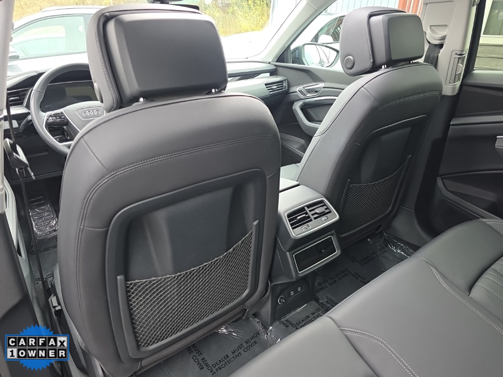 2021 Audi e-tron Premium photo 25
