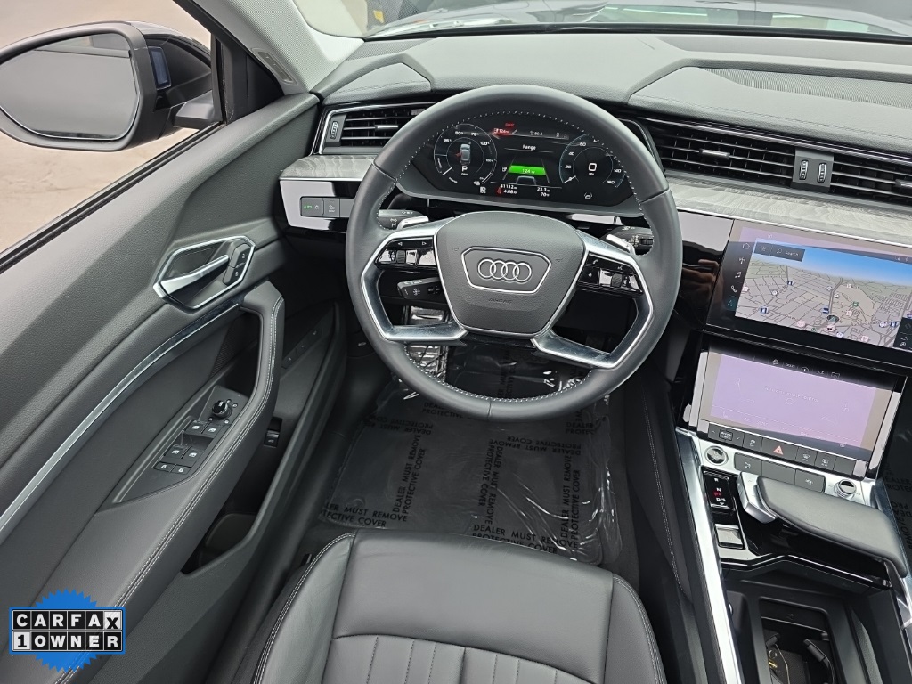 2021 Audi e-tron Premium photo 29