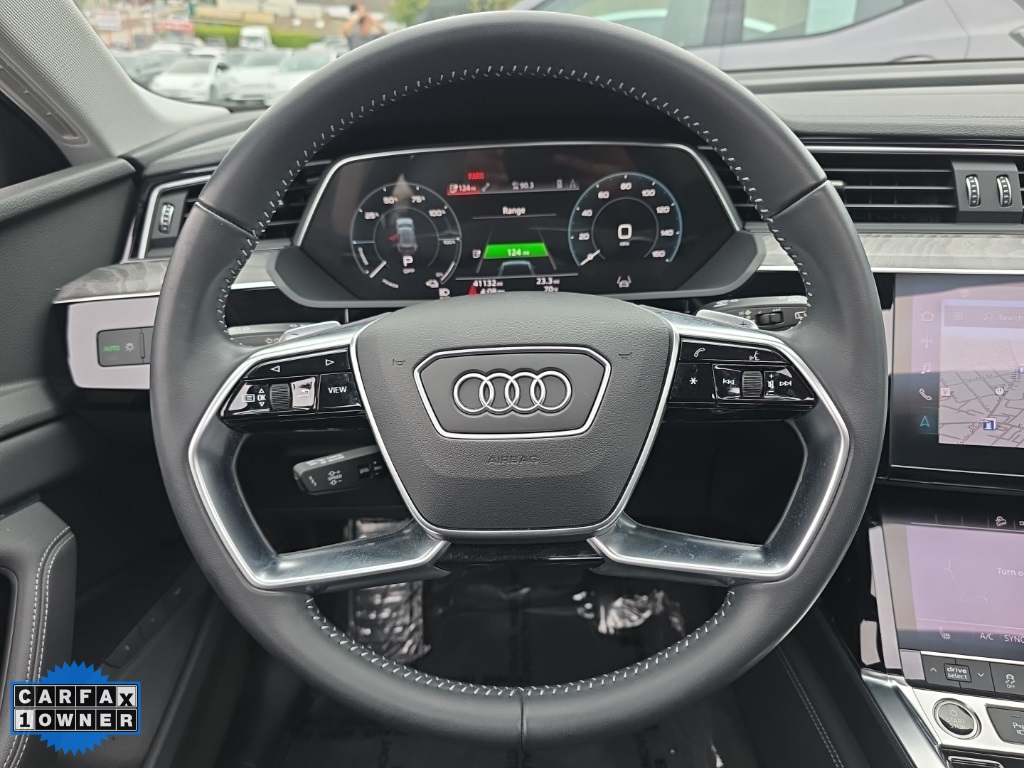 2021 Audi e-tron Premium photo 30