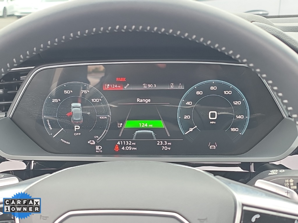 2021 Audi e-tron Premium photo 33