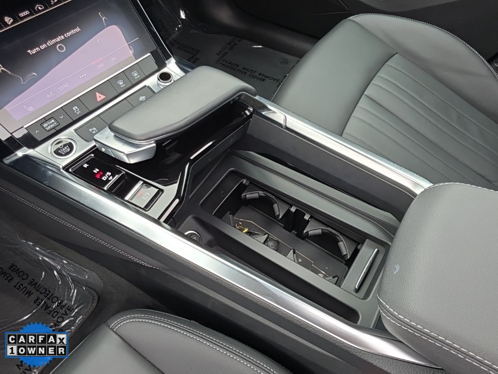 2021 Audi e-tron Premium photo 36