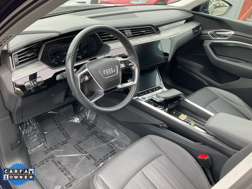 2021 Audi e-tron Premium Plus photo 4