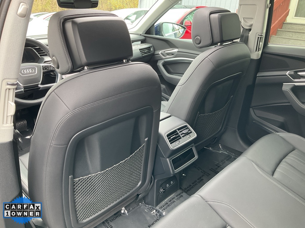 2021 Audi e-tron Premium Plus photo 26