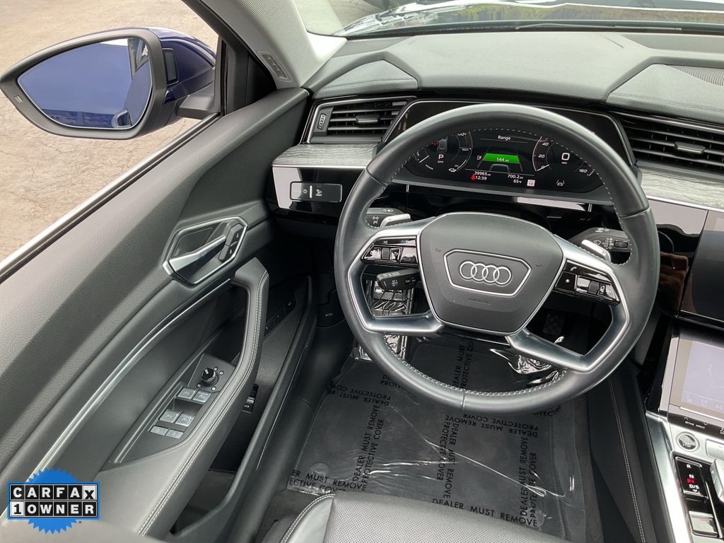 2021 Audi e-tron Premium Plus photo 30