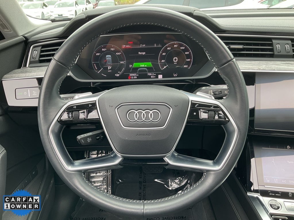 2021 Audi e-tron Premium Plus photo 31