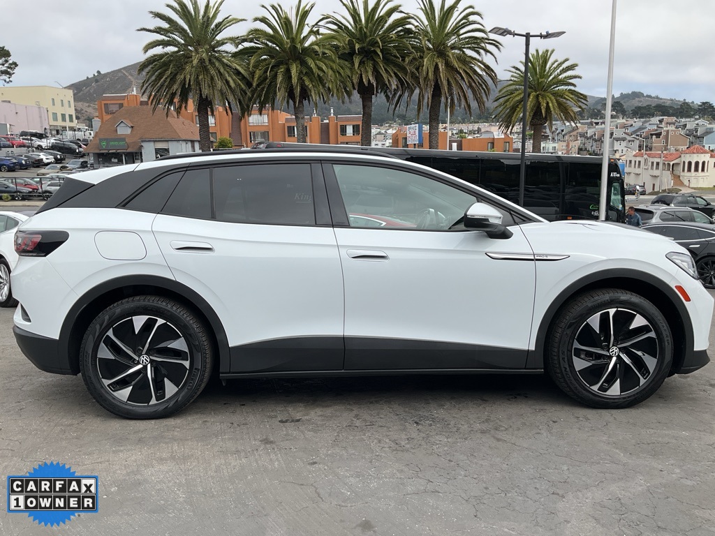 2021 Volkswagen ID.4 Pro S photo 2