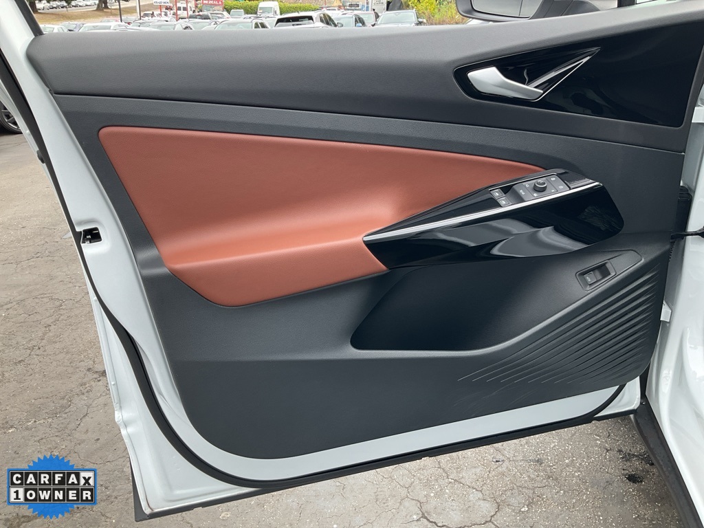 2021 Volkswagen ID.4 Pro S photo 18