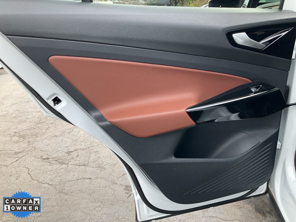 2021 Volkswagen ID.4 Pro S photo 27