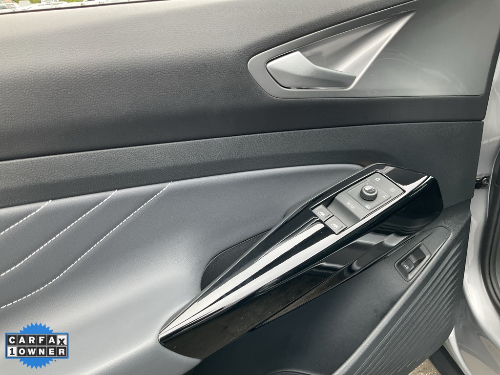 2024 Volkswagen ID.4 S photo 17