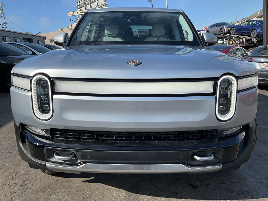 2023 Rivian R1T Adventure photo 2