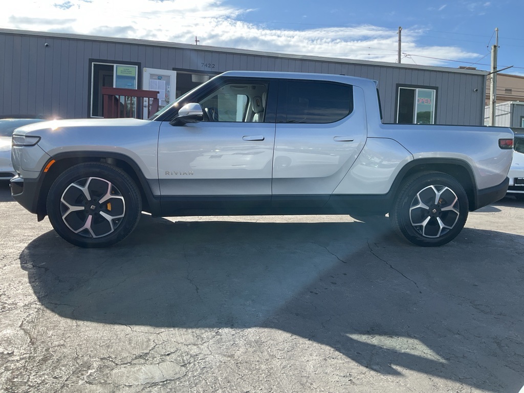 2023 Rivian R1T Adventure photo 5