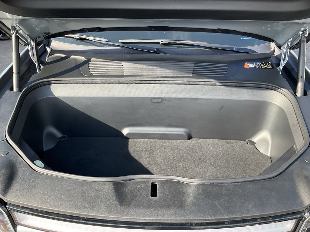 2023 Rivian R1T Adventure photo 9