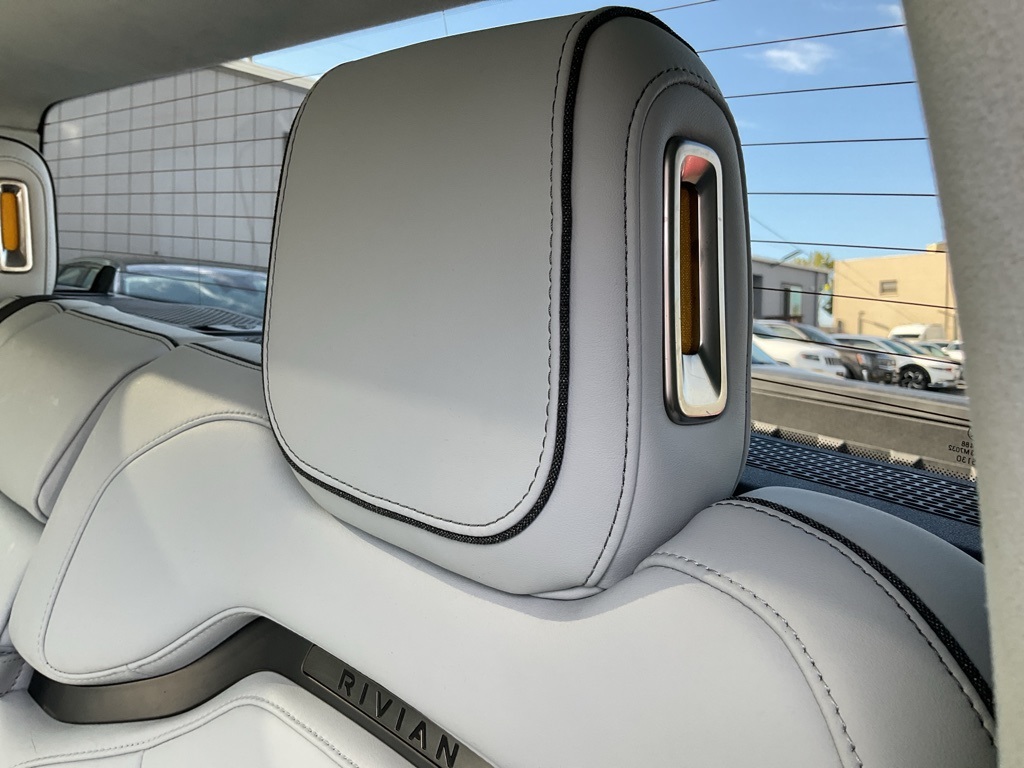 2023 Rivian R1T Adventure photo 26