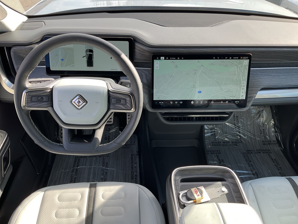 2023 Rivian R1T Adventure photo 31