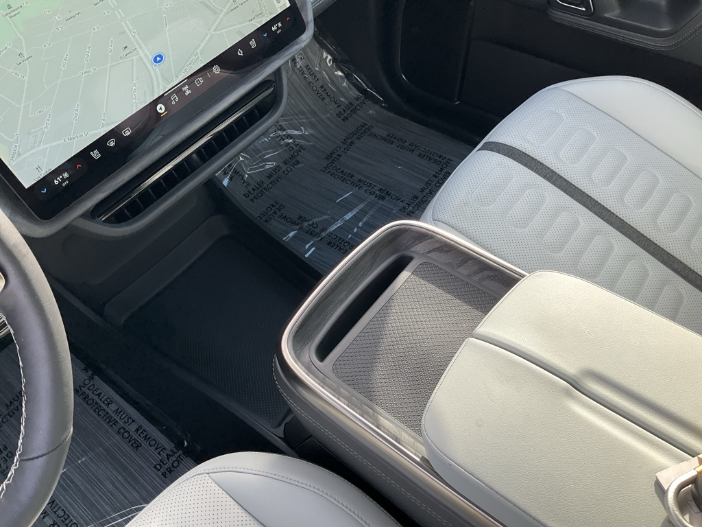 2023 Rivian R1T Adventure photo 40