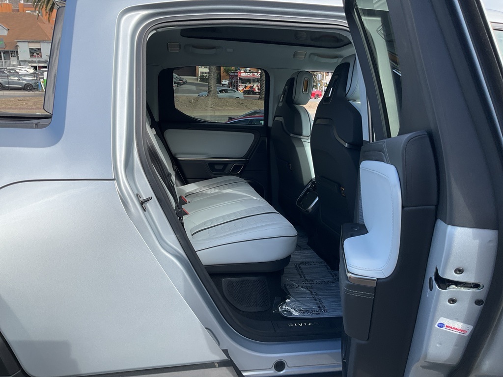 2023 Rivian R1T Adventure photo 45