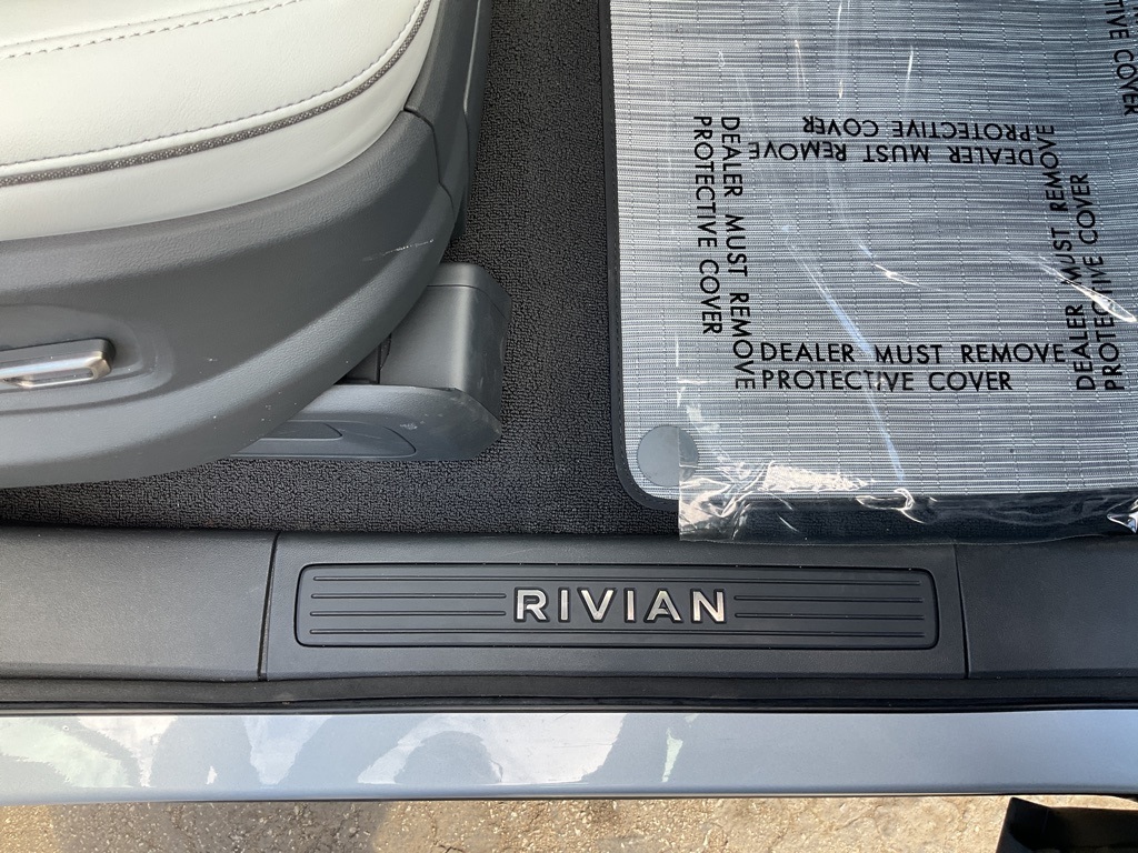2023 Rivian R1T Adventure photo 56