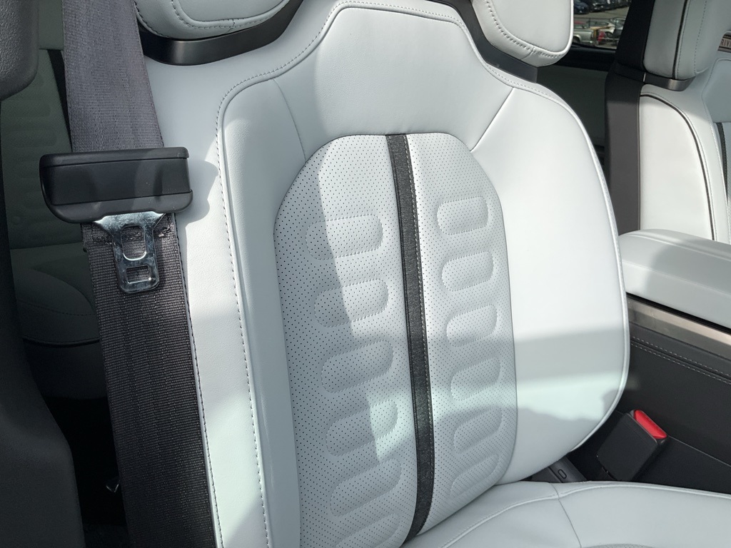 2023 Rivian R1T Adventure photo 58