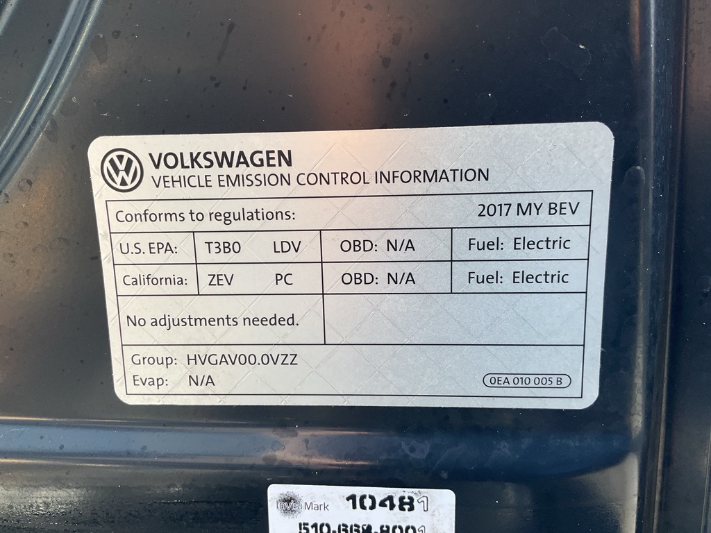 2017 Volkswagen e-Golf SE photo 11