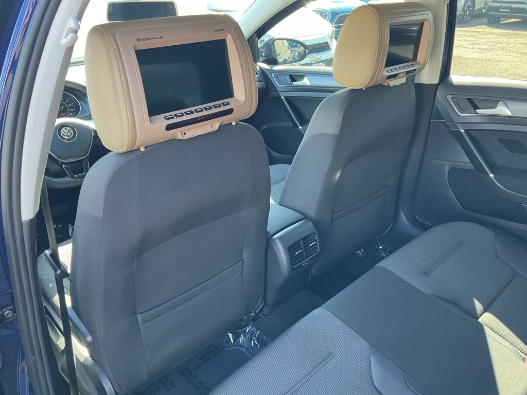 2017 Volkswagen e-Golf SE photo 29