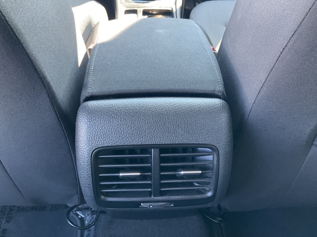 2017 Volkswagen e-Golf SE photo 30
