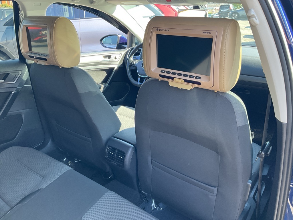 2017 Volkswagen e-Golf SE photo 53