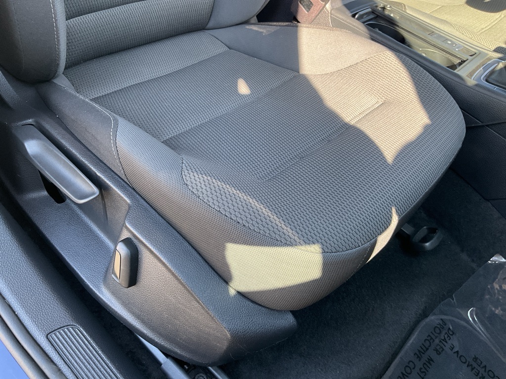 2017 Volkswagen e-Golf SE photo 60