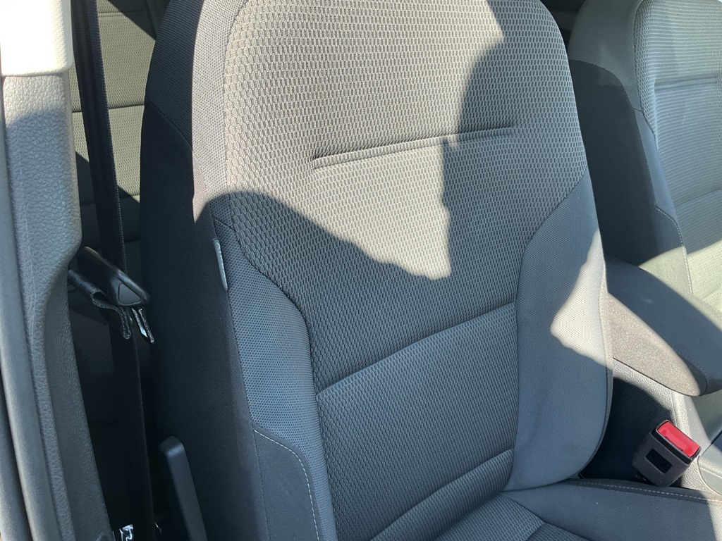 2017 Volkswagen e-Golf SE photo 61