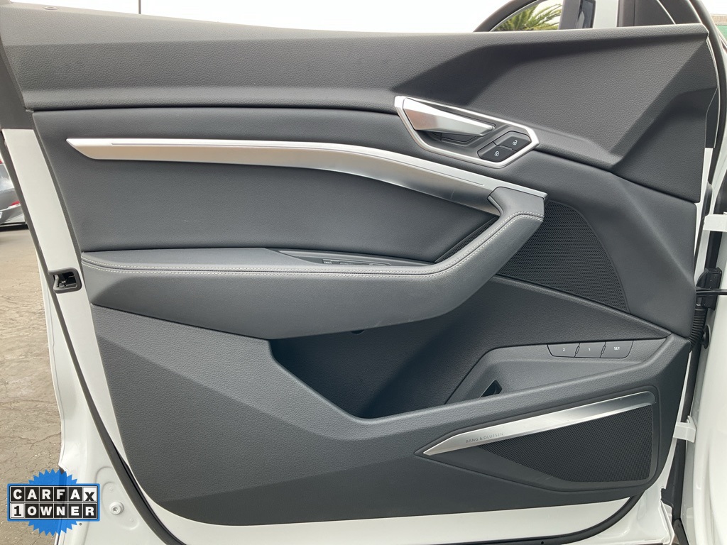 2021 Audi e-tron Premium Plus photo 19