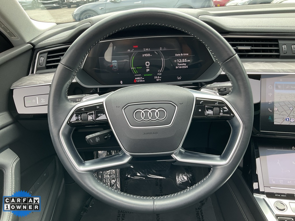 2021 Audi e-tron Premium Plus photo 30