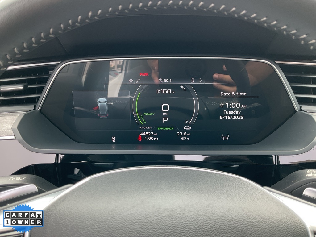 2021 Audi e-tron Premium Plus photo 33