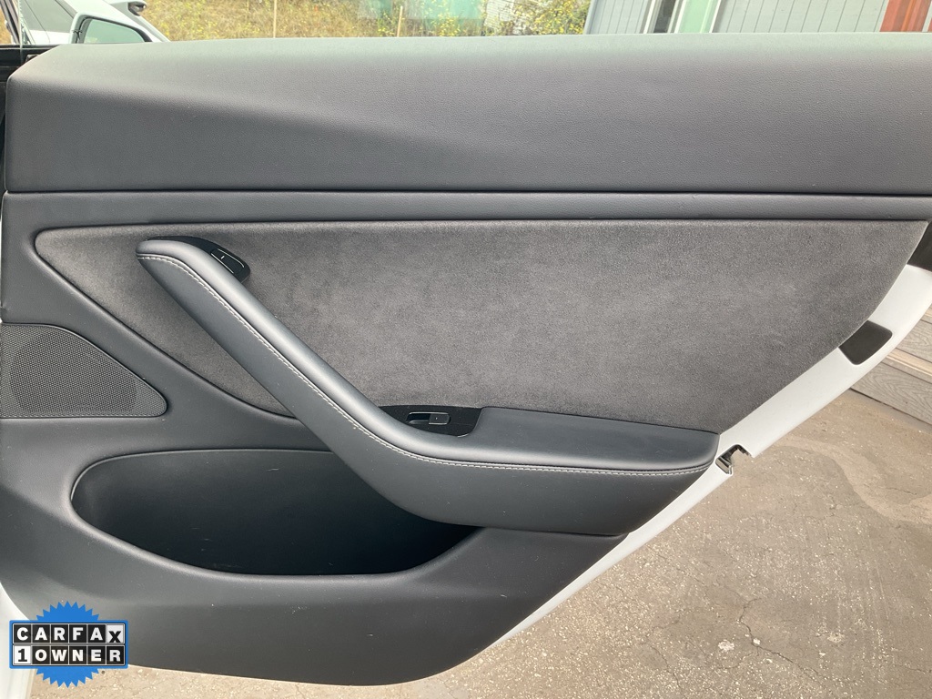 2019 Tesla Model 3 Long Range photo 54