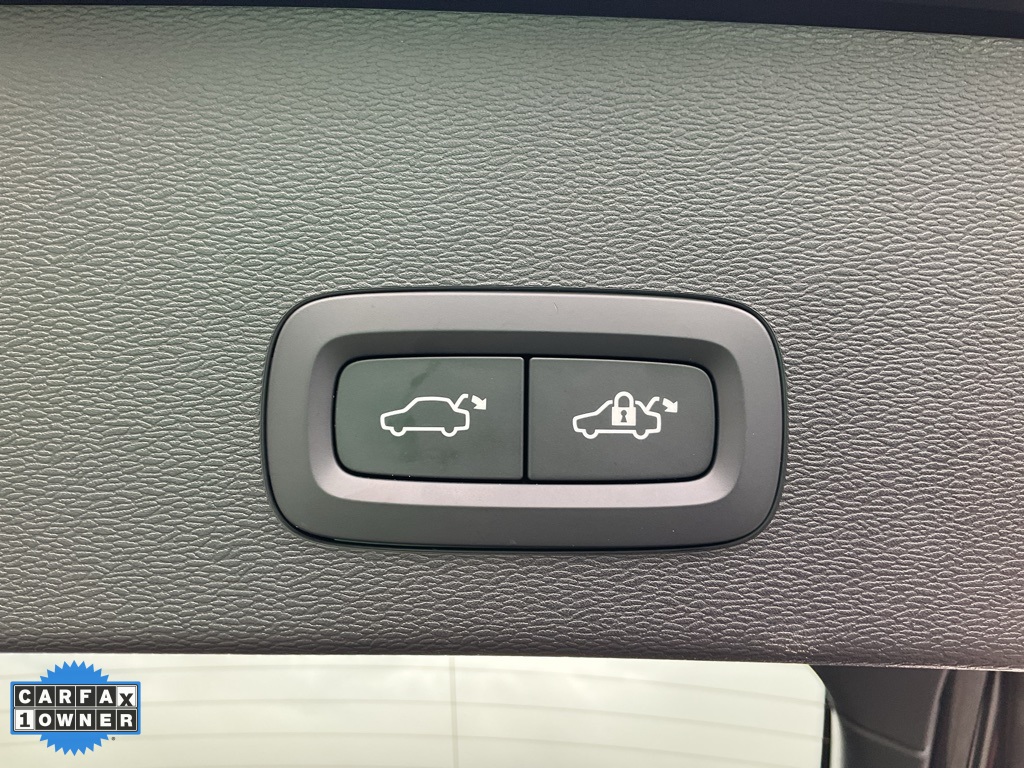 2023 Volvo C40 Recharge Ultimate photo 6