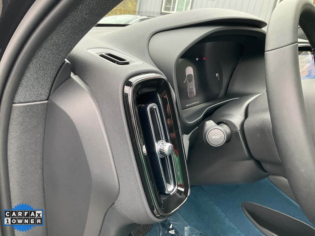 2023 Volvo C40 Recharge Ultimate photo 15
