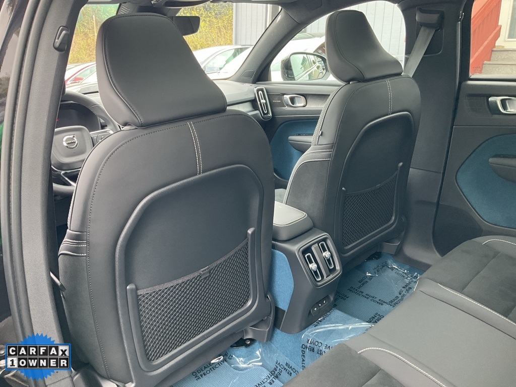 2023 Volvo C40 Recharge Ultimate photo 24