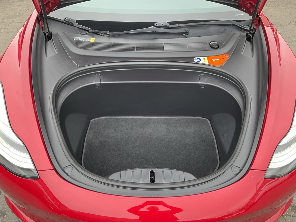 2018 Tesla Model 3 Long Range photo 9