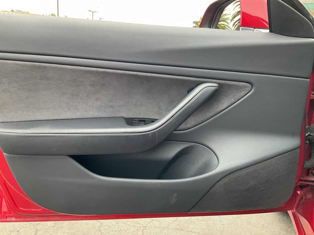 2018 Tesla Model 3 Long Range photo 17