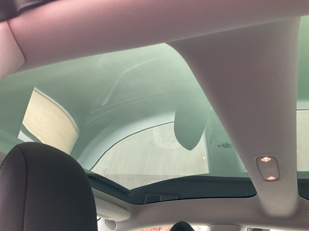2018 Tesla Model 3 Long Range photo 22