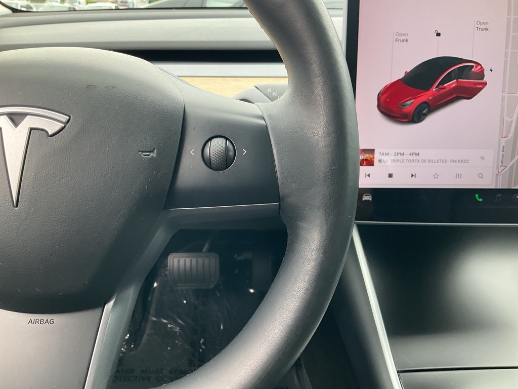 2018 Tesla Model 3 Long Range photo 30