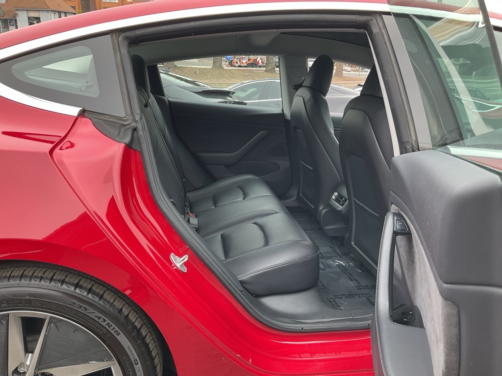 2018 Tesla Model 3 Long Range photo 43