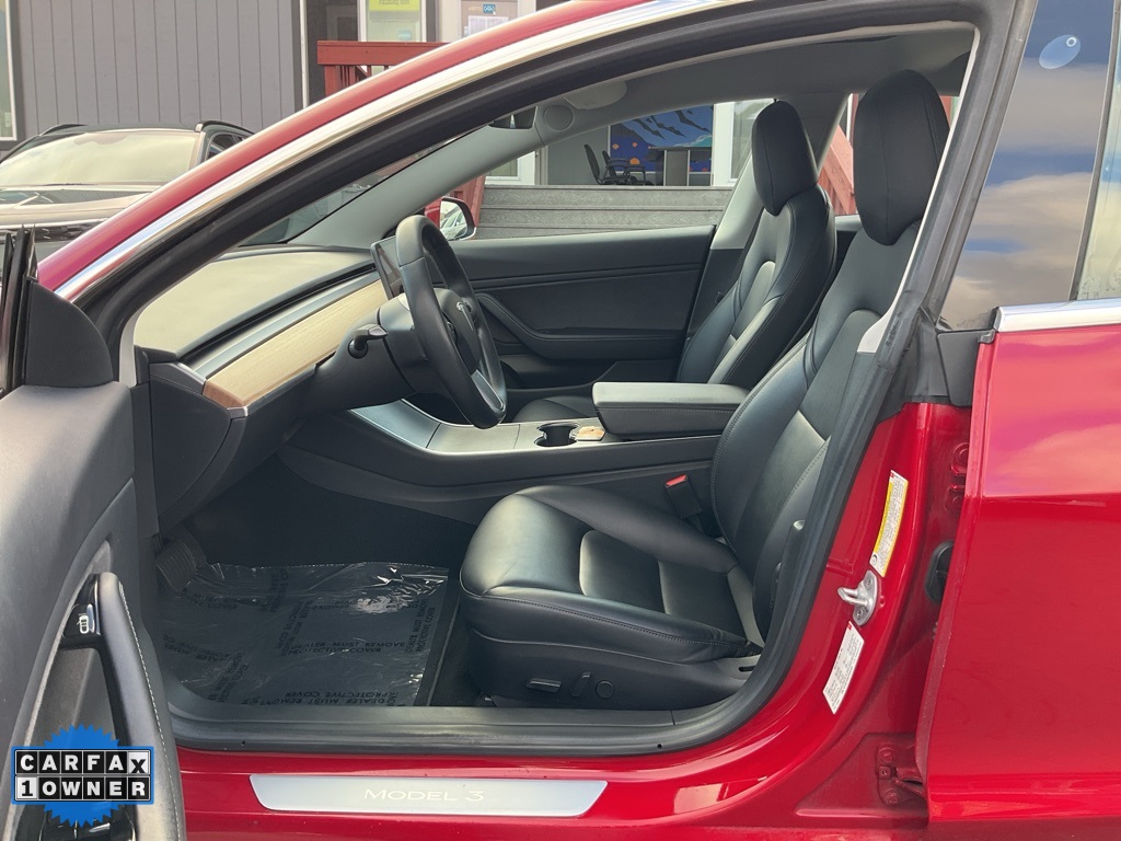 2018 Tesla Model 3 Long Range photo 9